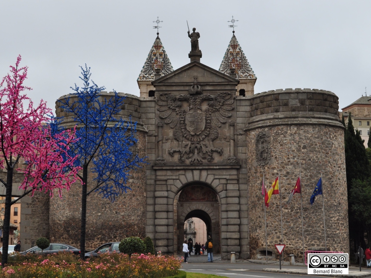 Puerta de Bisagra Toledo